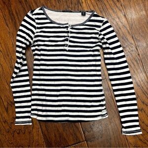 Scotch & Soda Fitted Buttoned Long Sleeve Tee